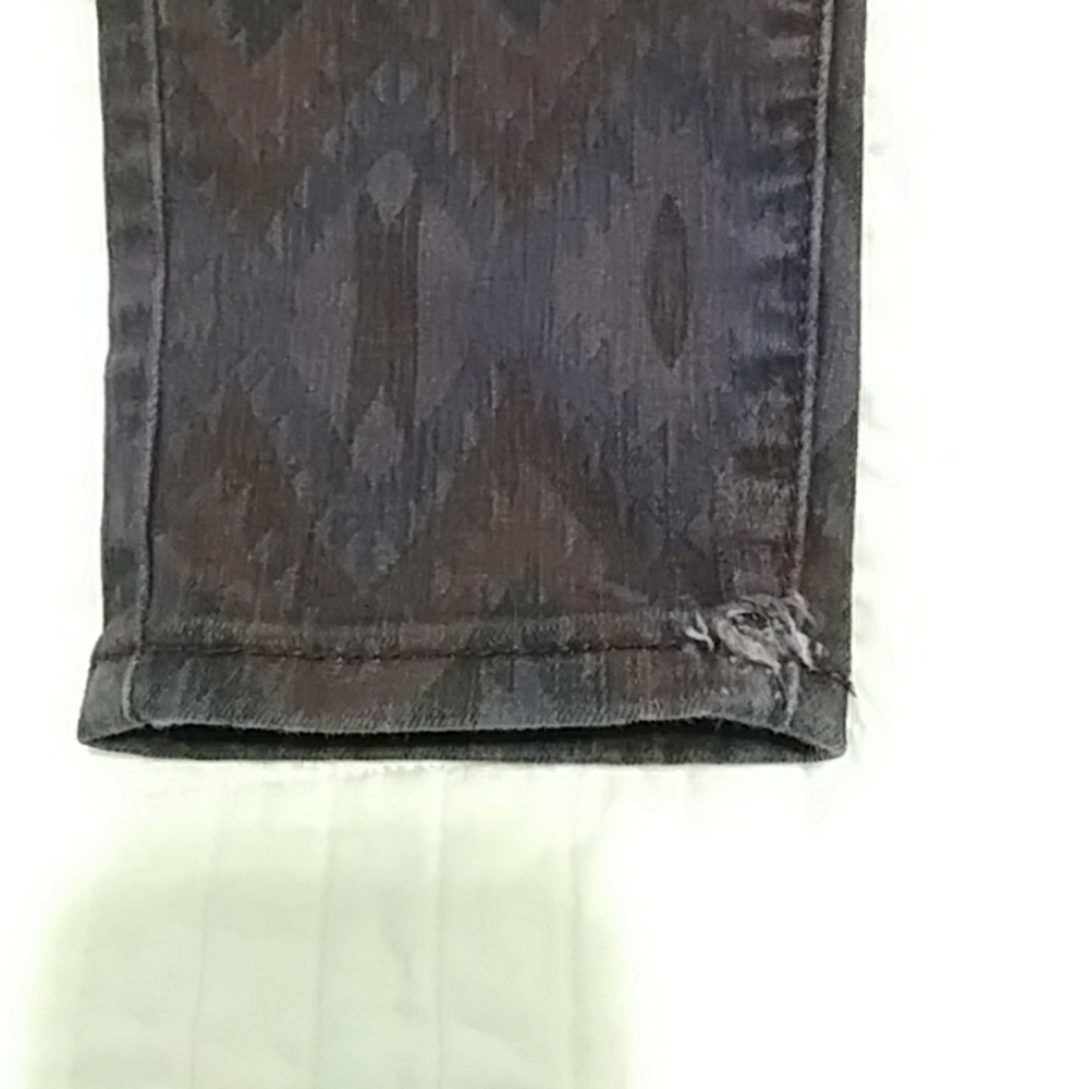 🔥FREE PEOPLE IKAT AZTEC JEANS - Picture 5 of 7